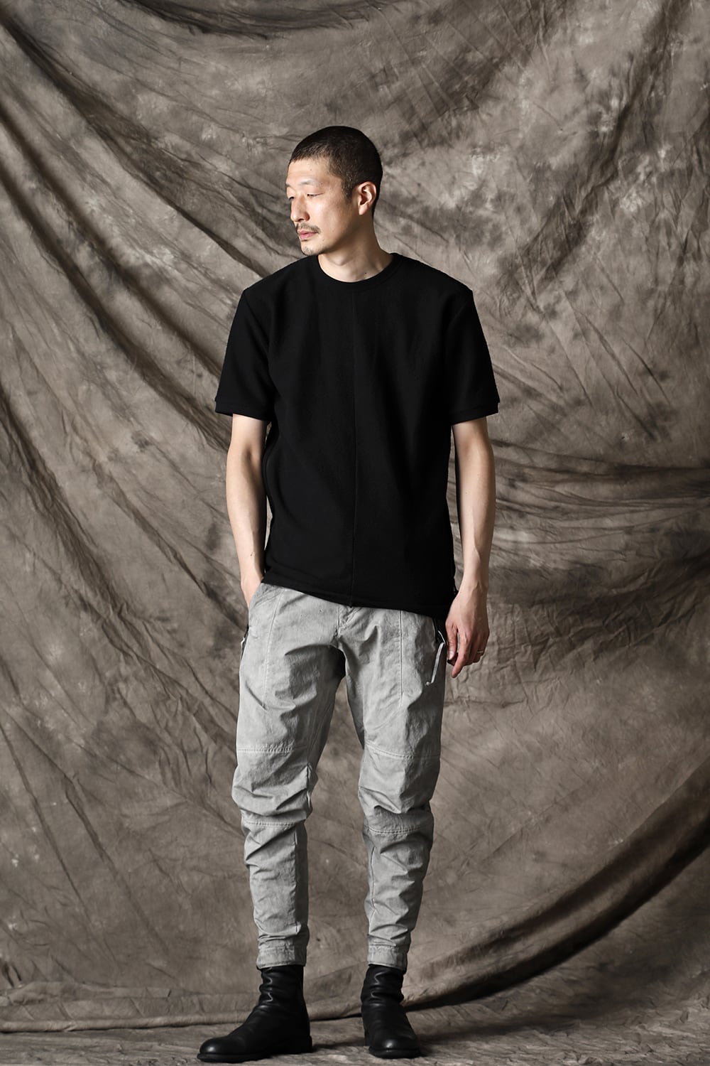 Salt-shrinkled NC Tapered Cropped Pants Gray