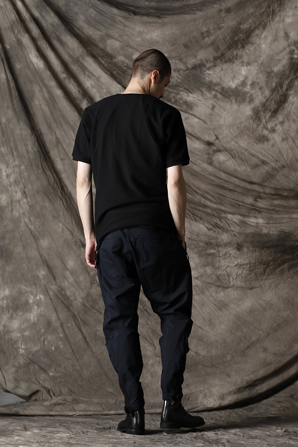 Salt-shrinkled NC Tapered Cropped Pants Black