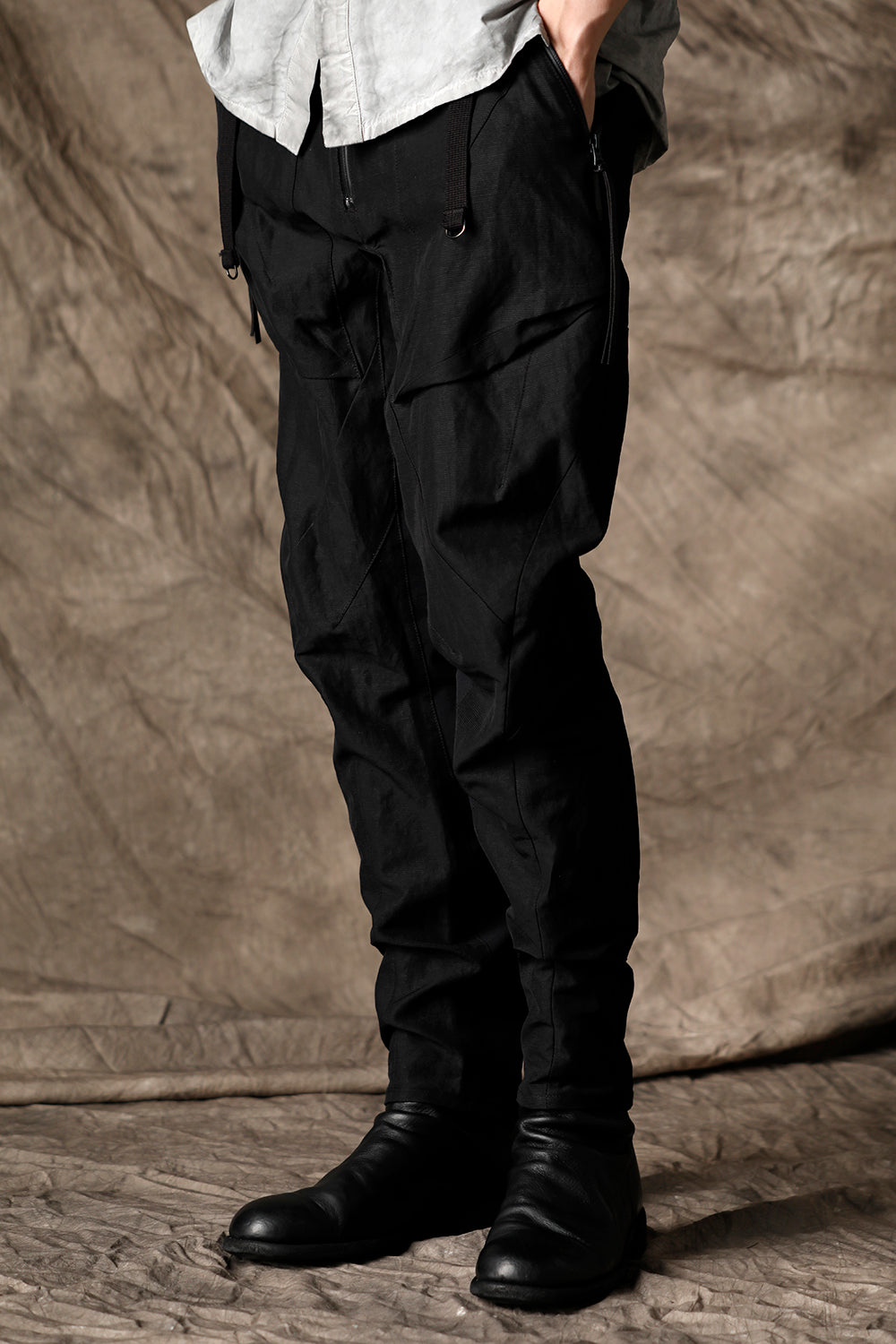 Dobby Minimalist Border Slim Tapered Pants