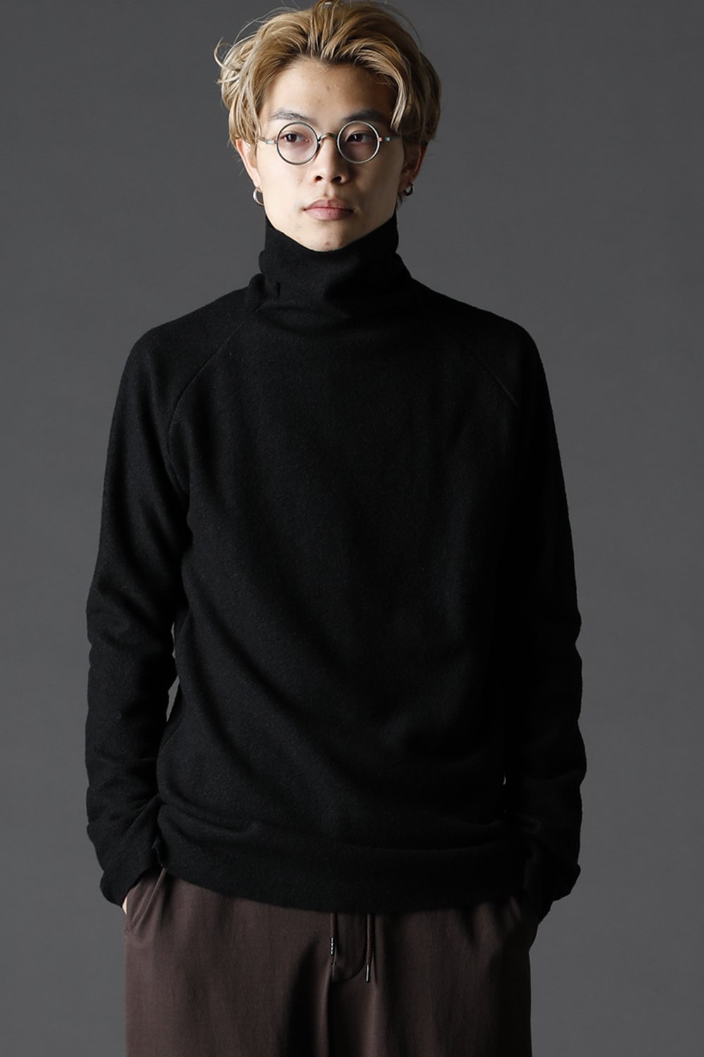 Boucle Bottle Neck Knit Black