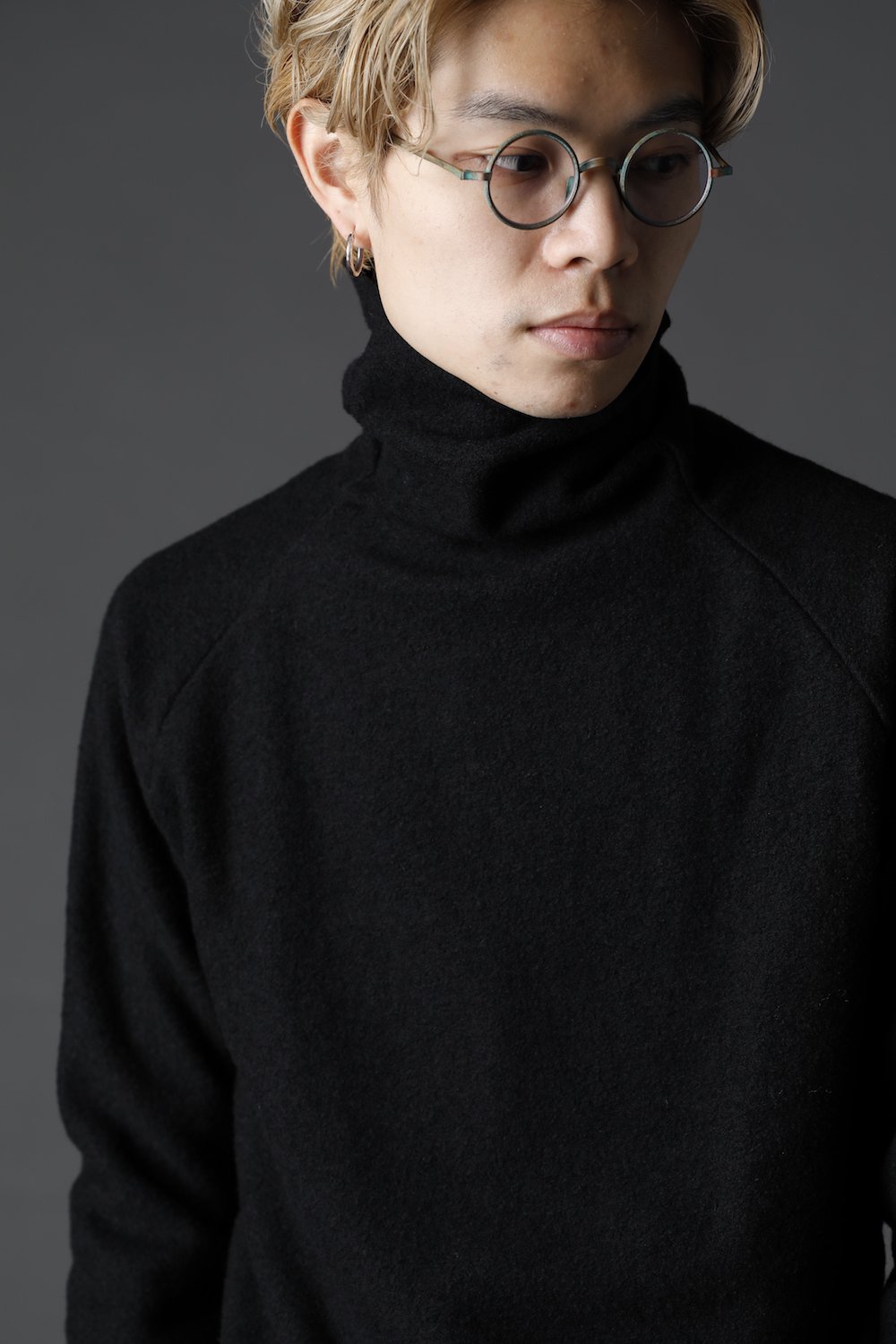 Boucle Bottle Neck Knit Black