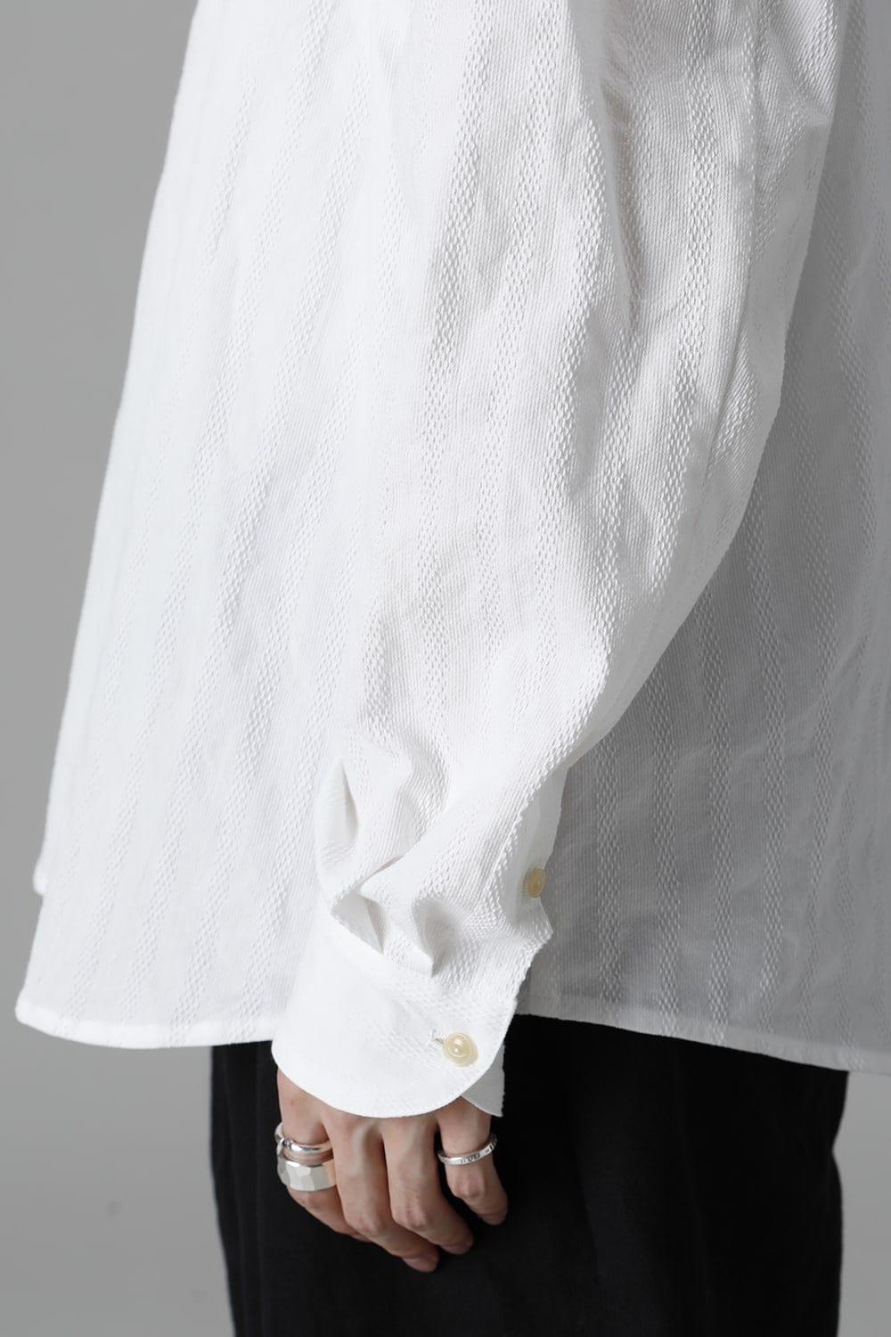 Woven Pattern Shirt-White