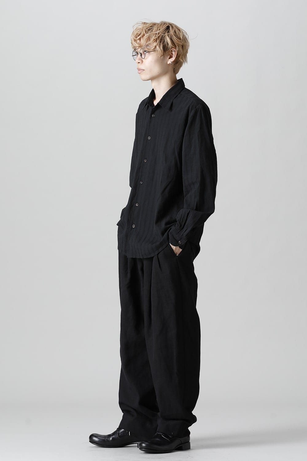 Woven Pattern Shirt-Black