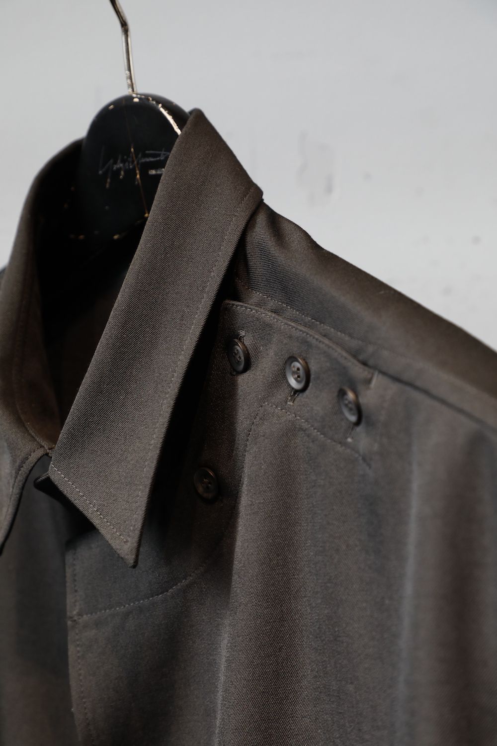 Wrinkled Gabardine Fastener Shirt