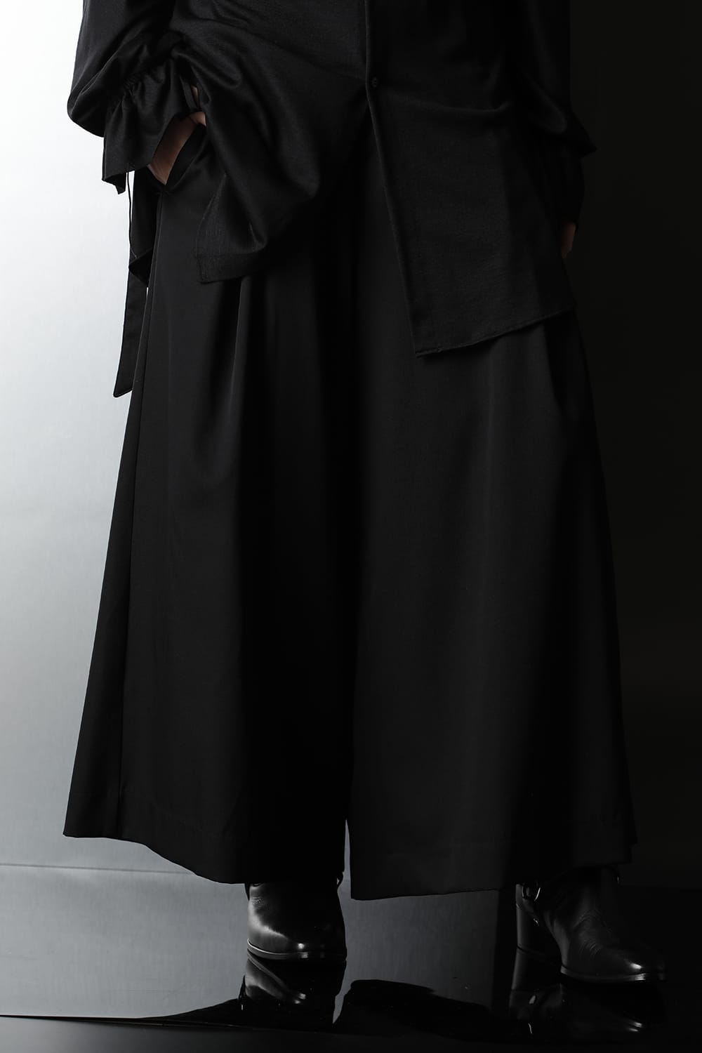 Gabardine Stretch Wide Tuck Slacks