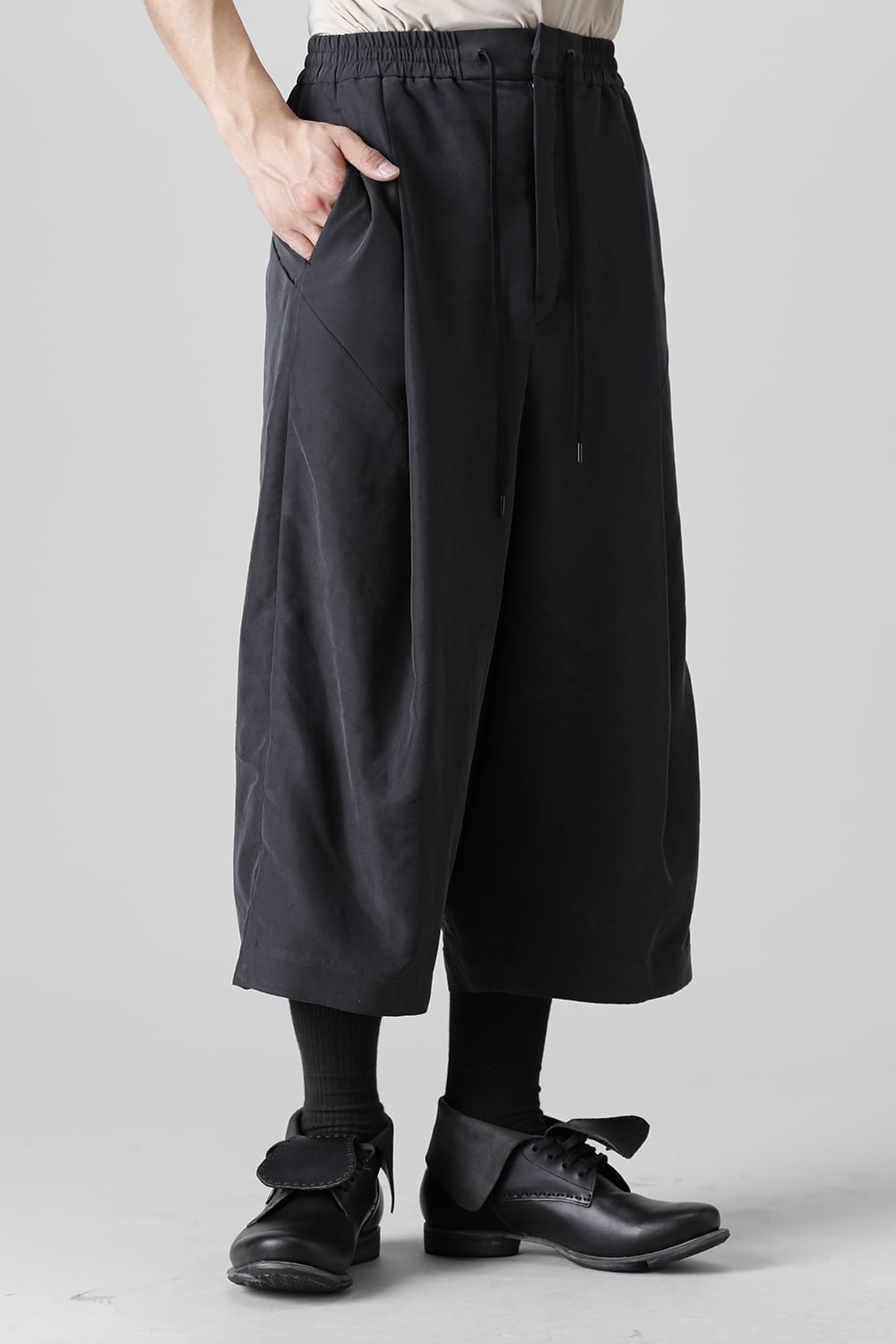 Baggy cropped pants rayon/polyester poplin  Black