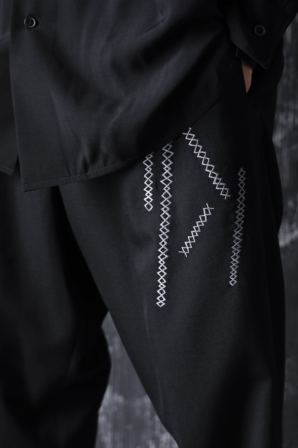 Embroidery Fine string Wool gabardine Pants