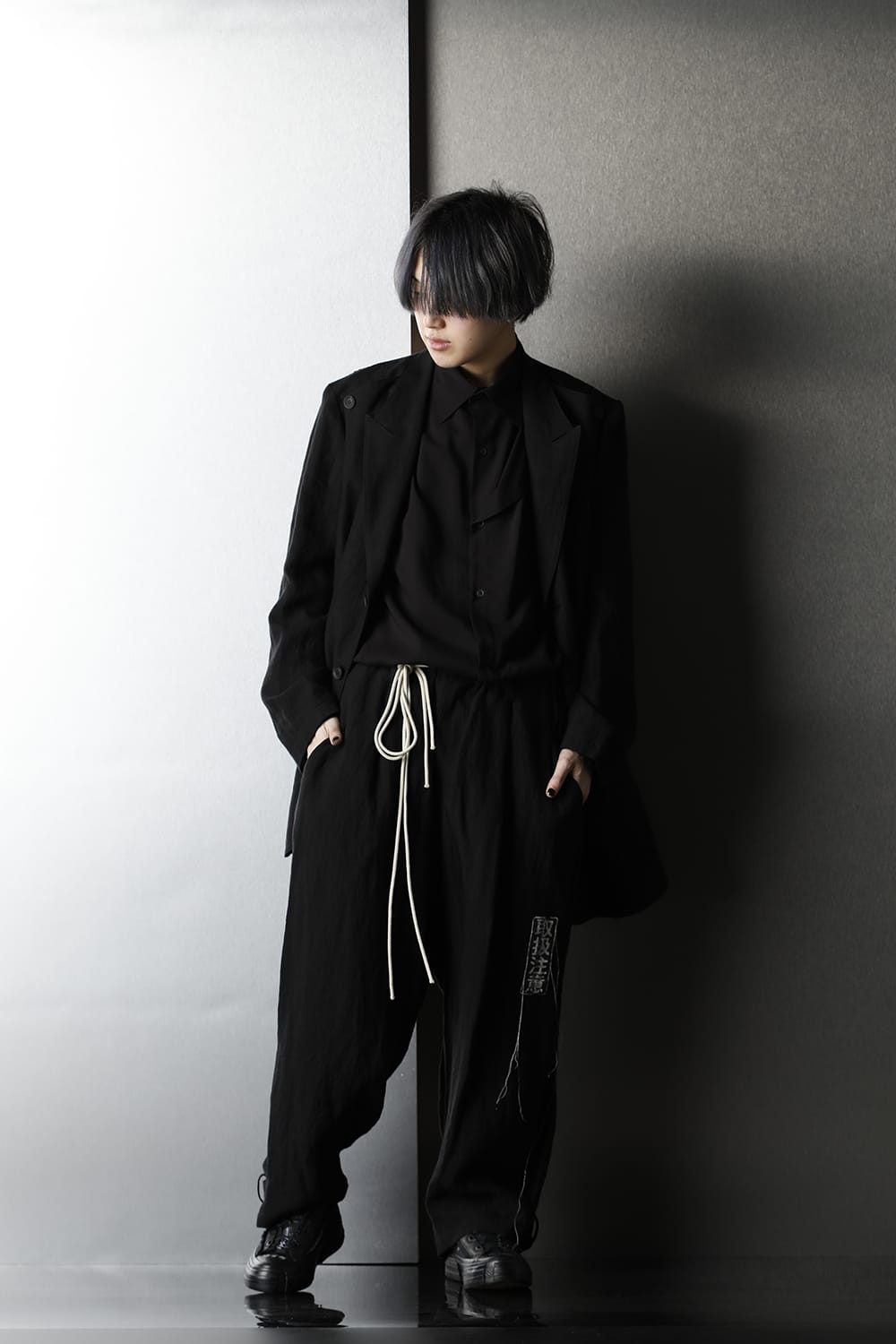 Linen jacket with Double emblem