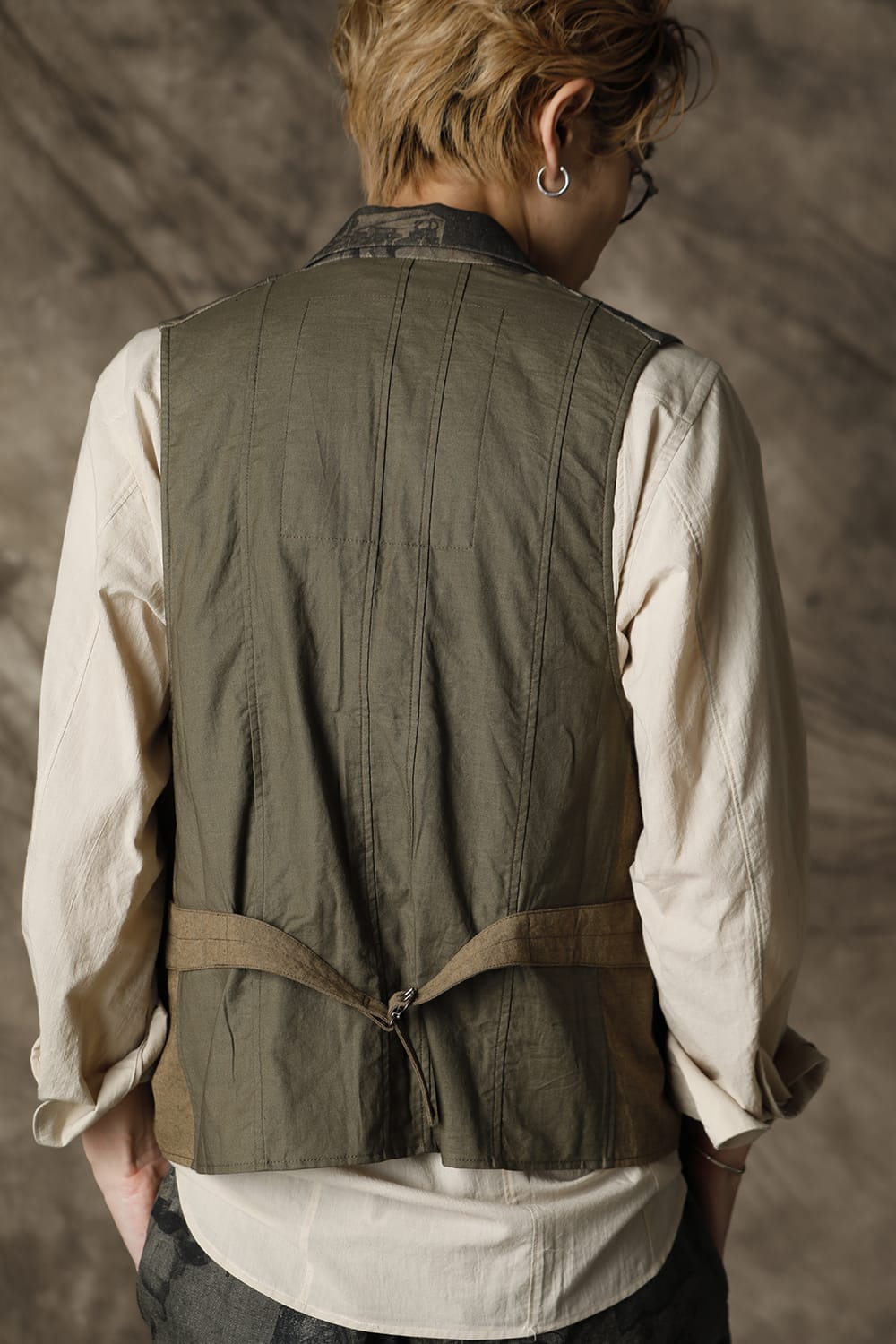 ダブルブレステッド ベスト グレーグリーンピグメント