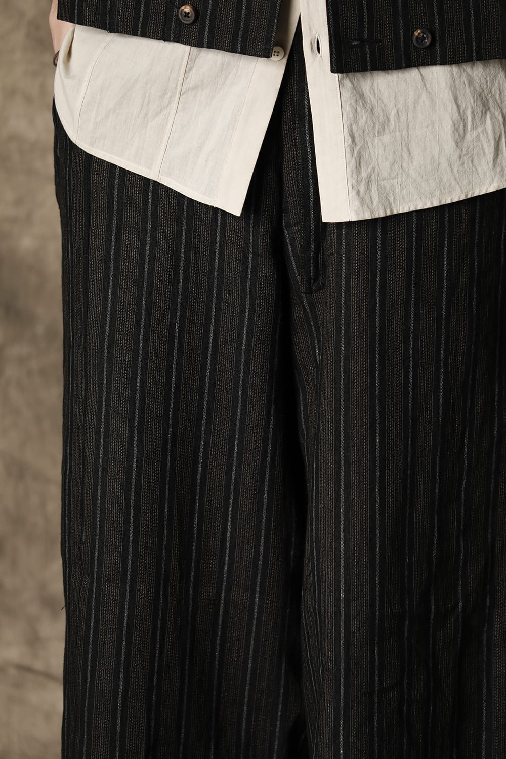 ドローストリング バギー クロップドパンツ