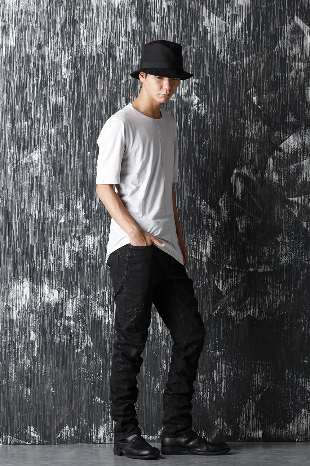 Dirty Coating 3D Curve Slim Pants