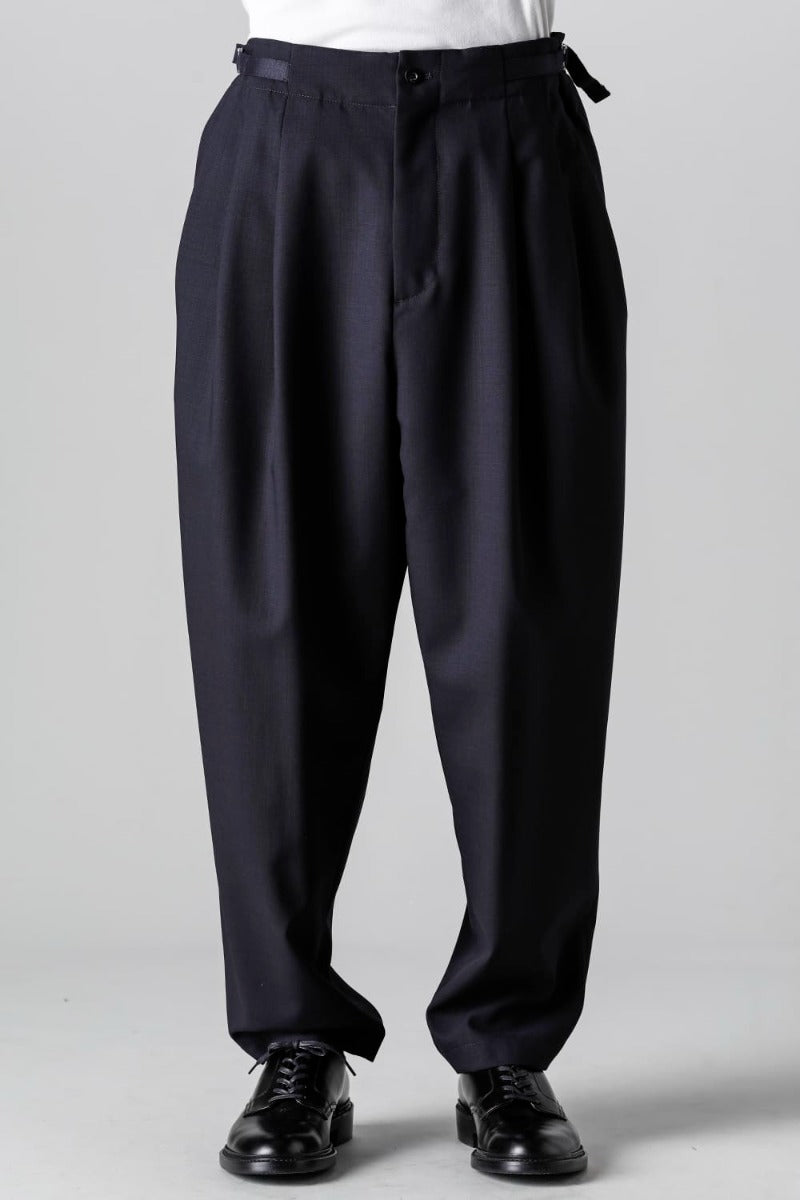 Three Tucks Tapered Pants