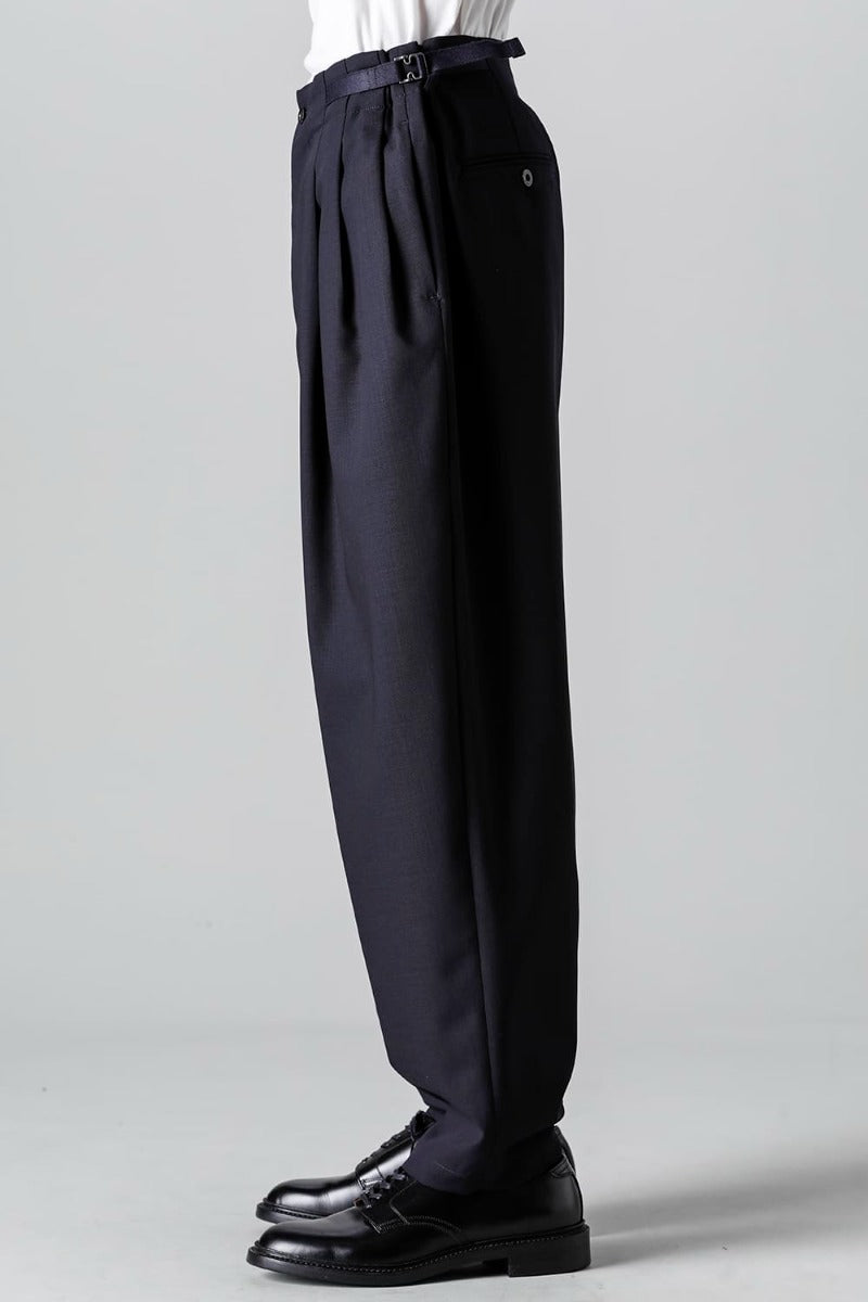 Three Tucks Tapered Pants