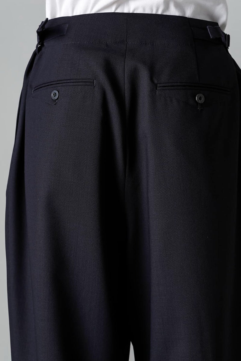 Three Tucks Tapered Pants