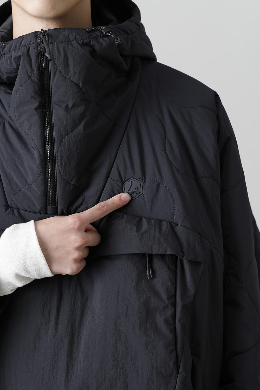 Heating Poncho Black