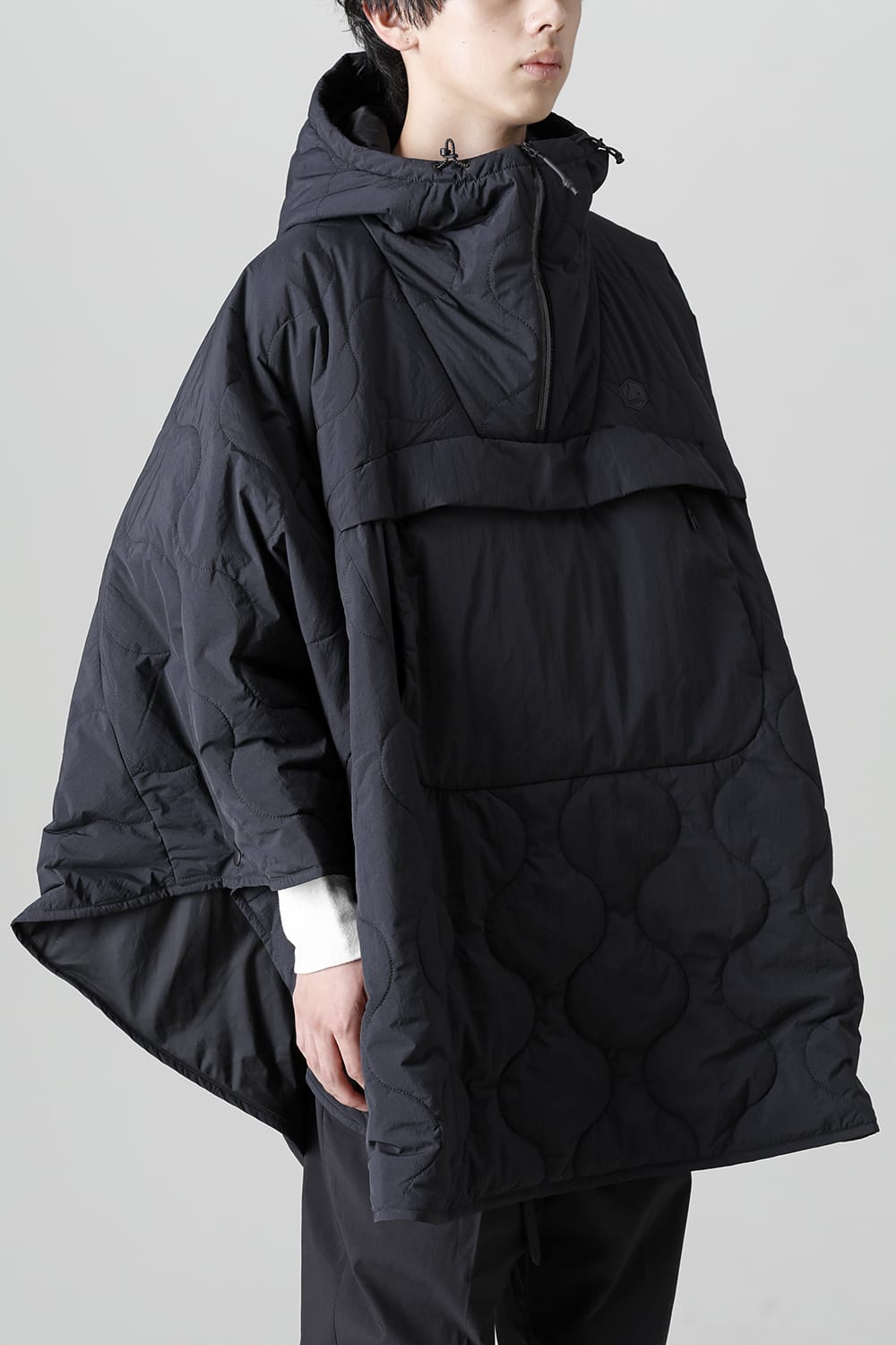 Heating Poncho Black