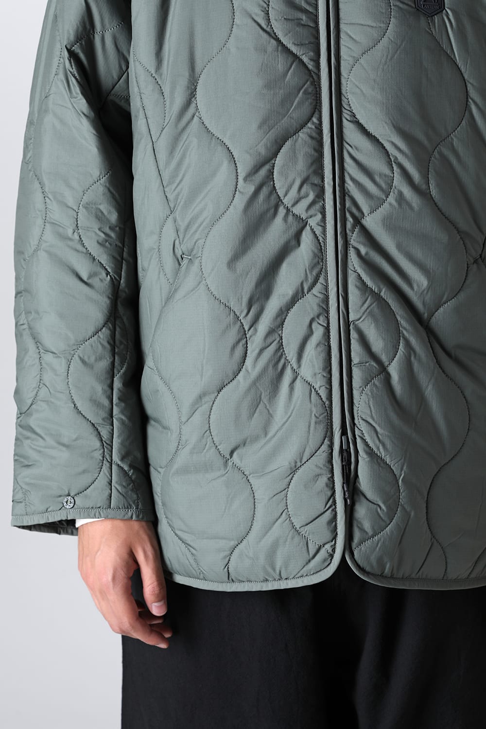Heating Inner Quilt Blouson Foliage