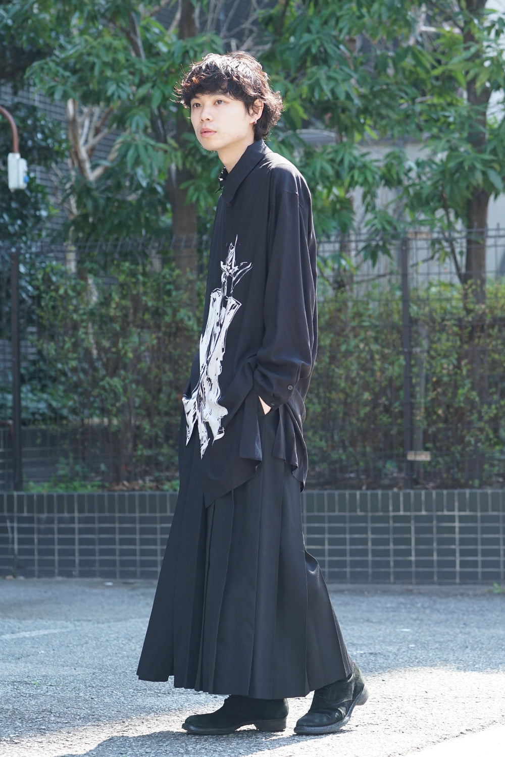 Standing figure Print Long shirts