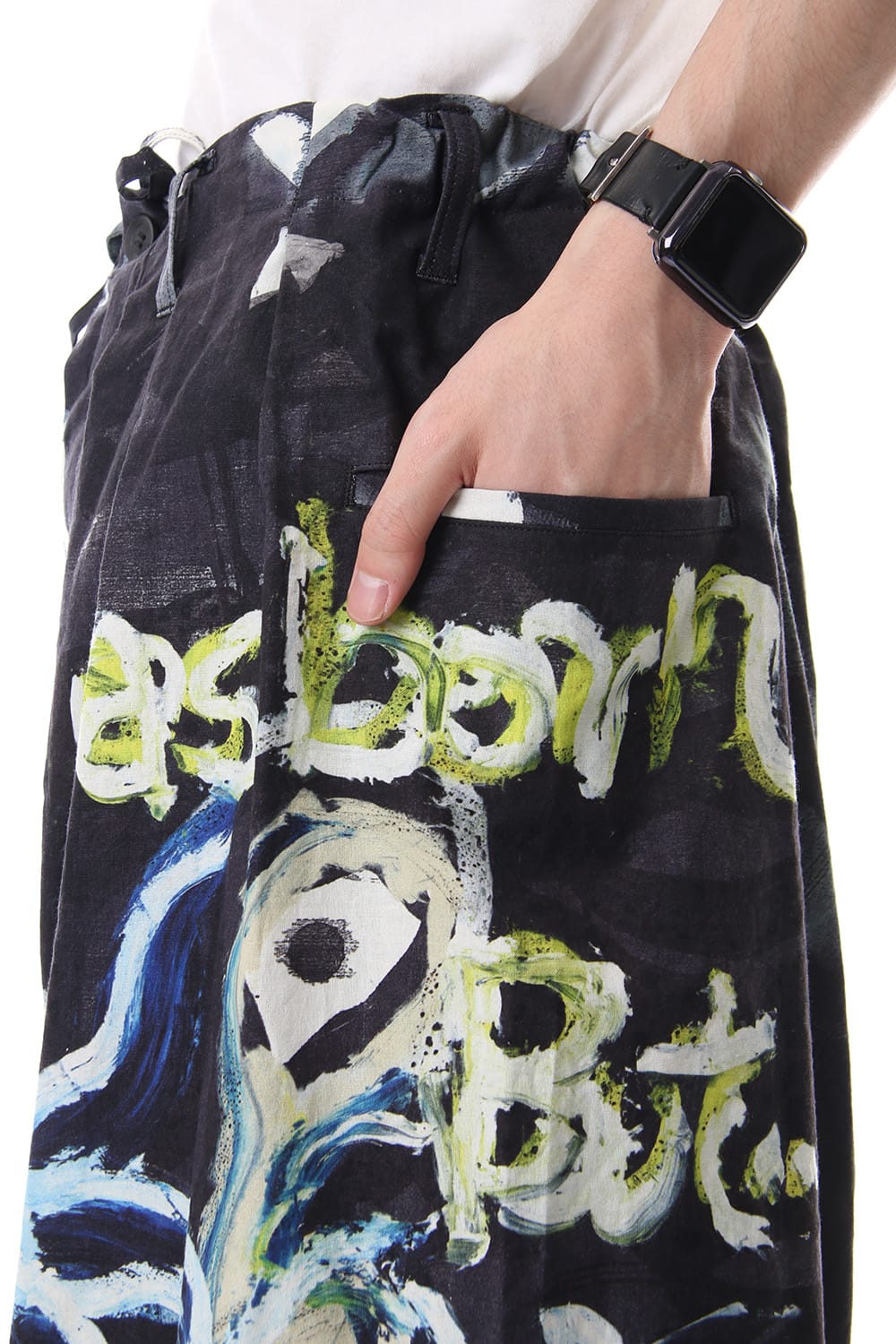 Left front Art Balloon pants 