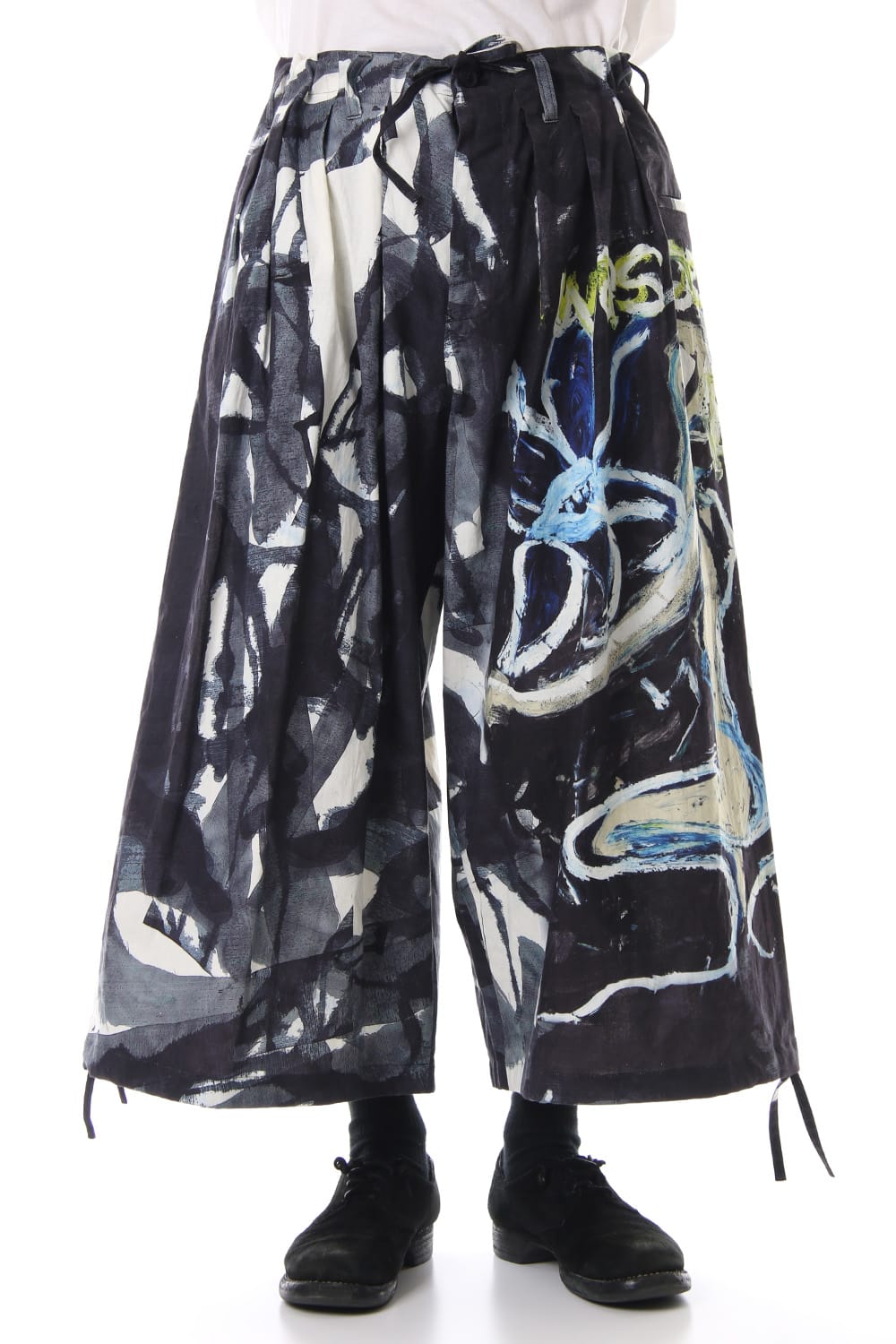 Left front Art Balloon pants 