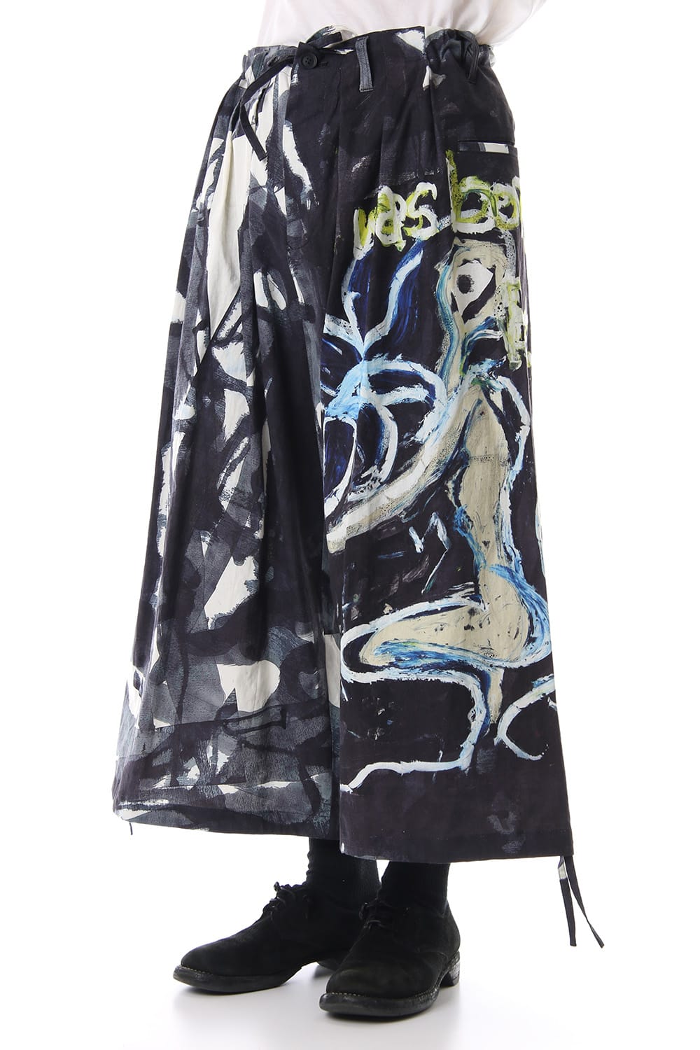 Left front Art Balloon pants 