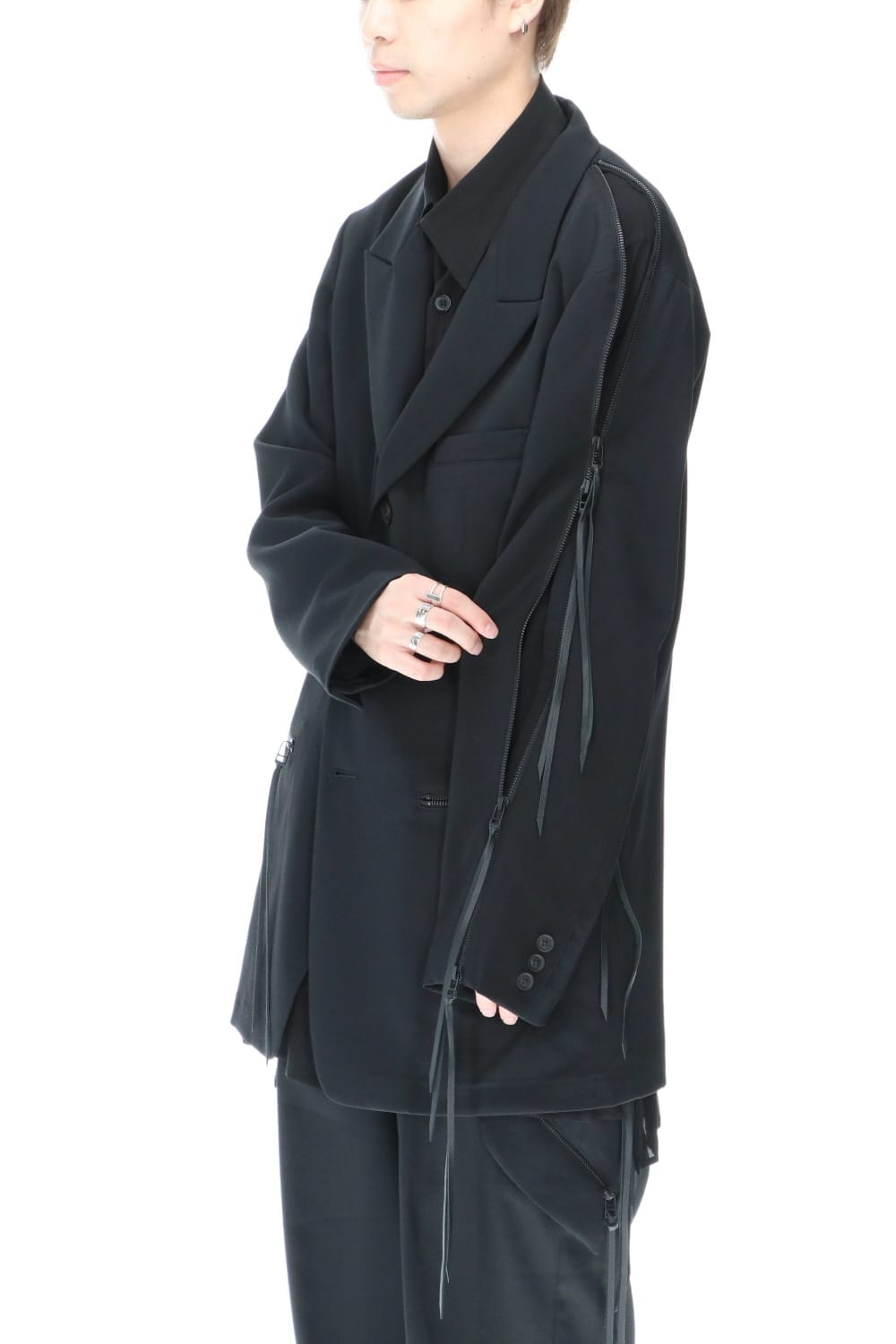 Gusset Sleeve Jacket