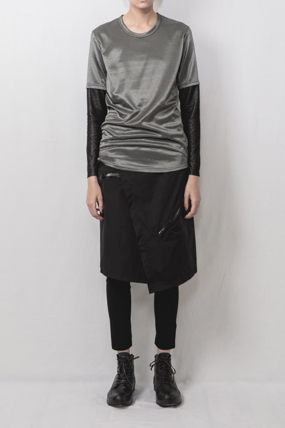 Long Sleeve T shirt Silver/Black