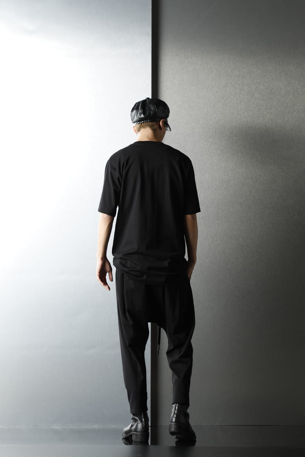 Drop crotch Cropped Tuck pants