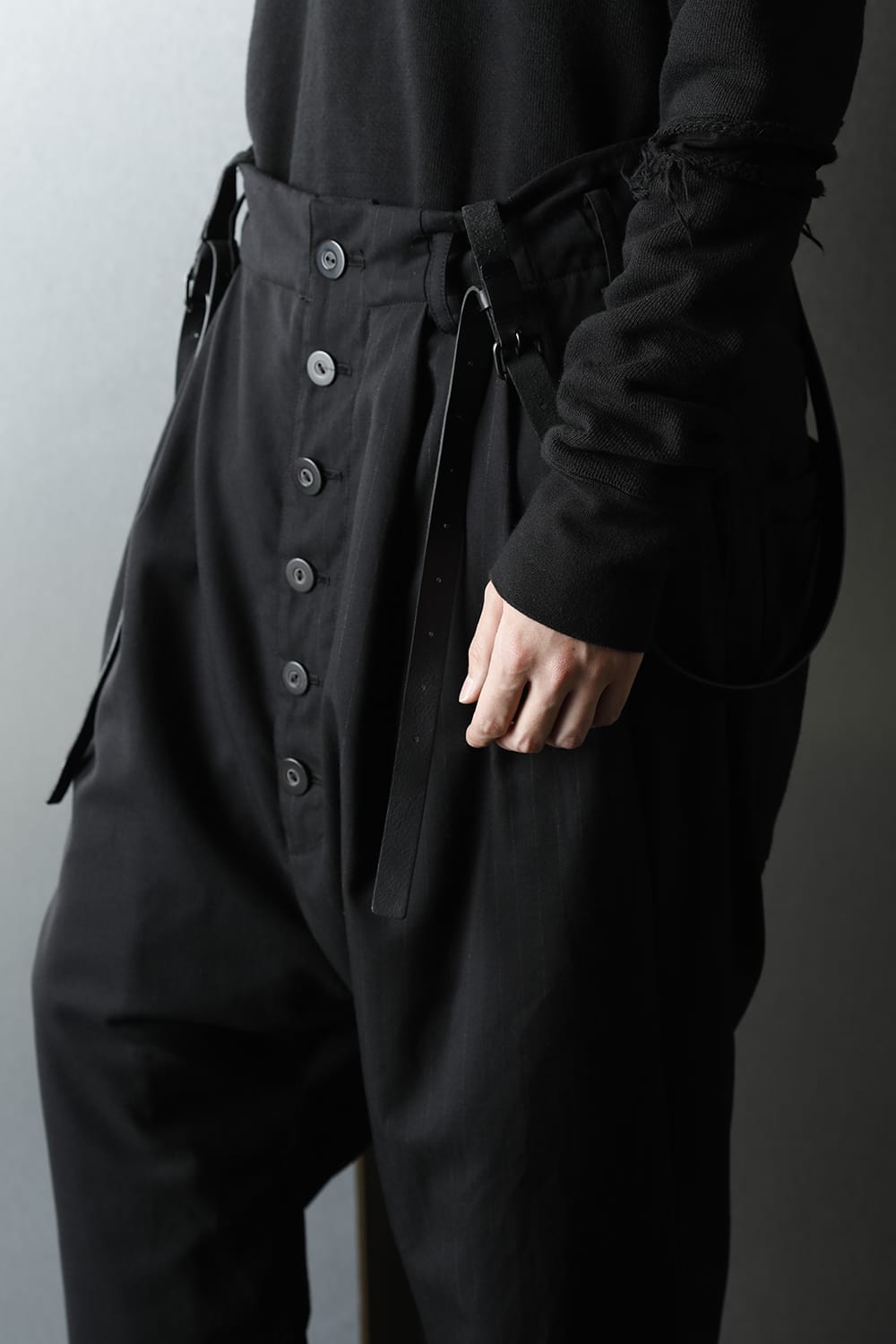 Patched Drop crotch 2 Tucks pants w/Suspenders