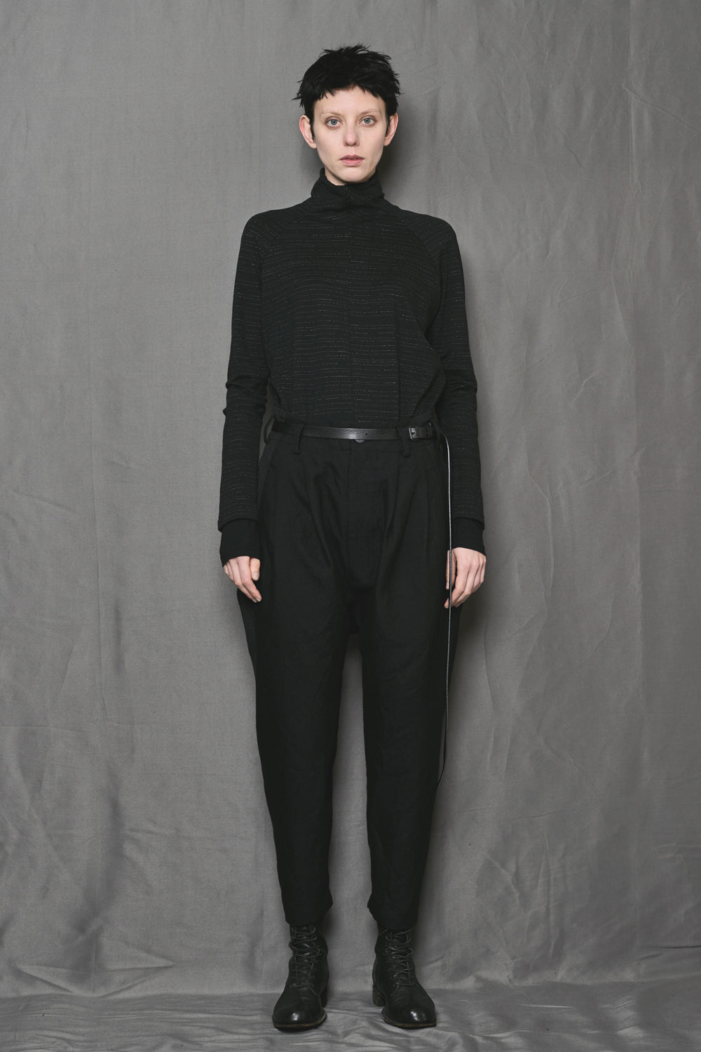 Drop Crotch 2 Tucks Pants