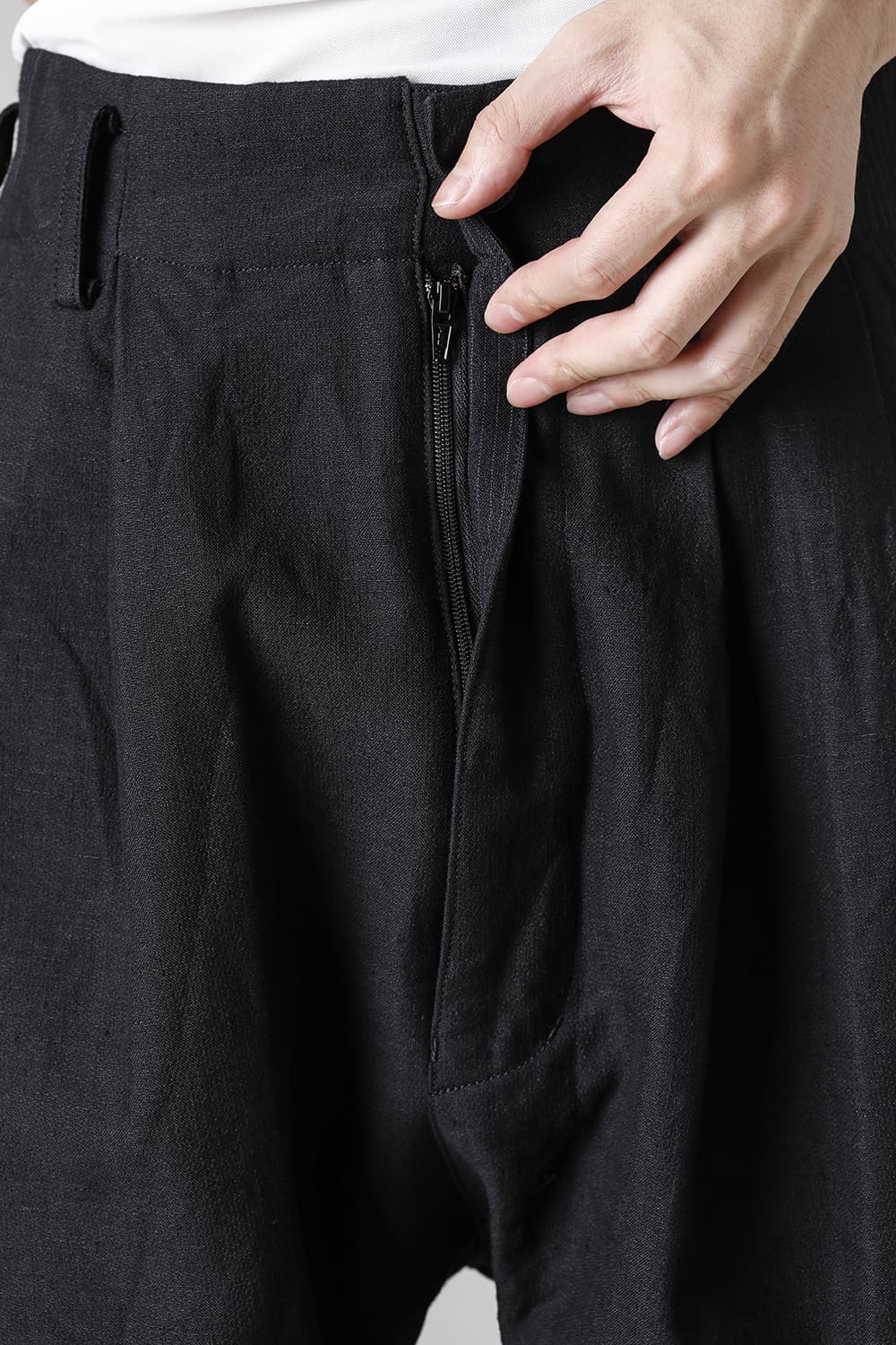 Drop Crotch 2 Tucks Pants