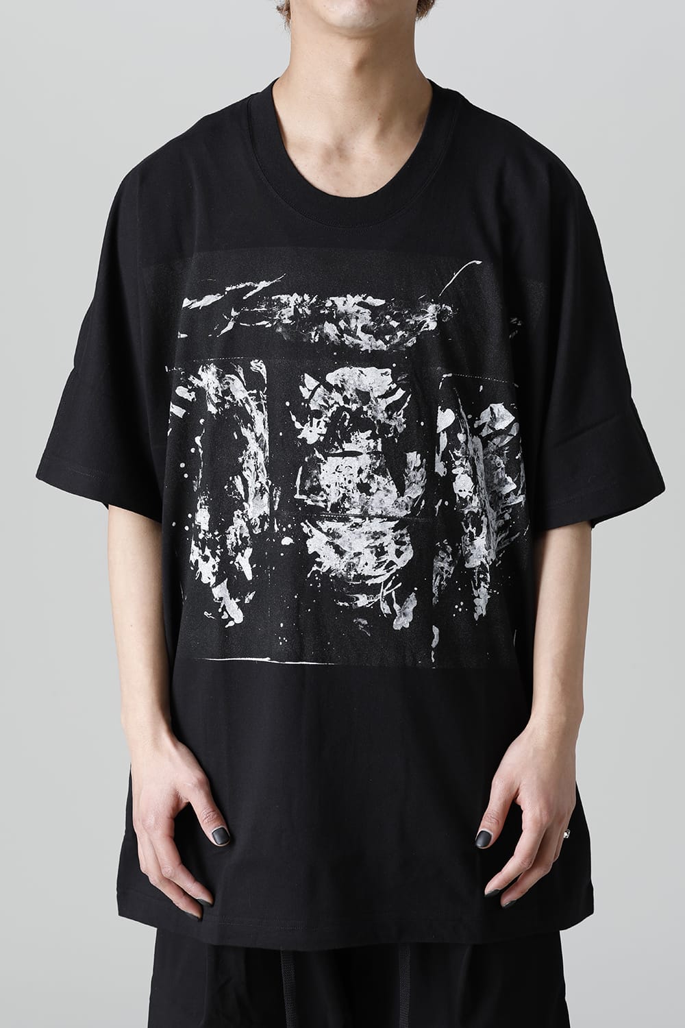 DISTORTION3 "Ryoya Nishimoto" Print Oversized T-shirt Black