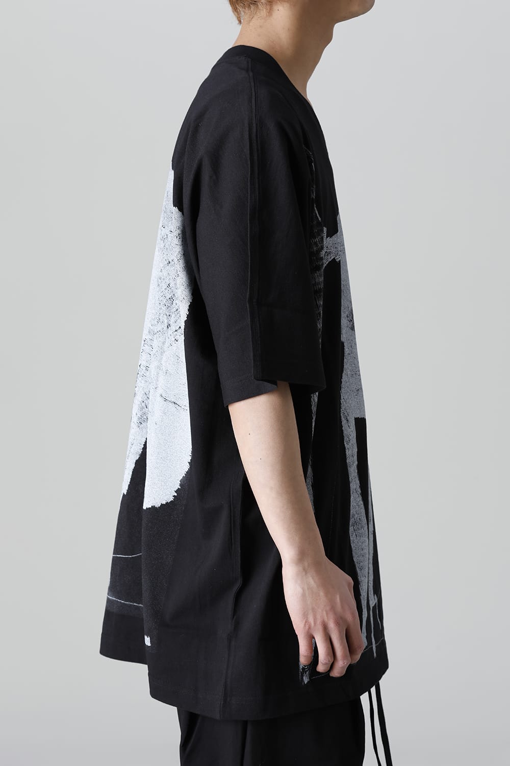 ディストーション3 "大路 裕也" プリント オーバーサイズTシャツ ブラック