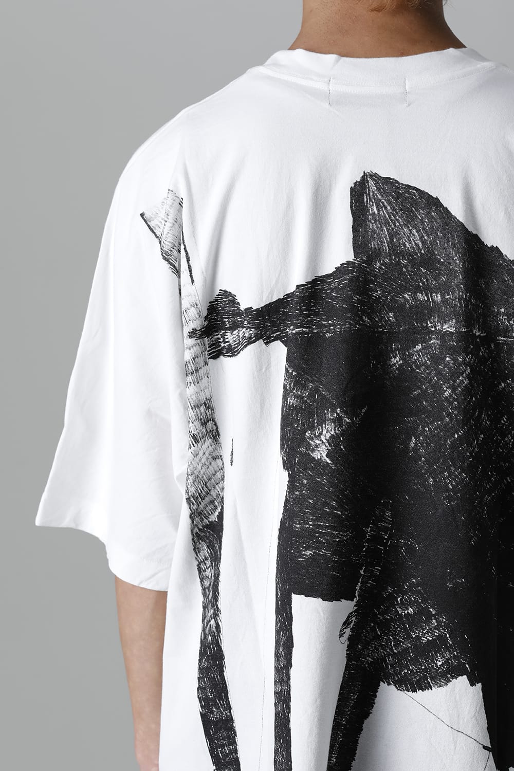 ディストーション3 "大路 裕也" プリント オーバーサイズTシャツ ホワイト