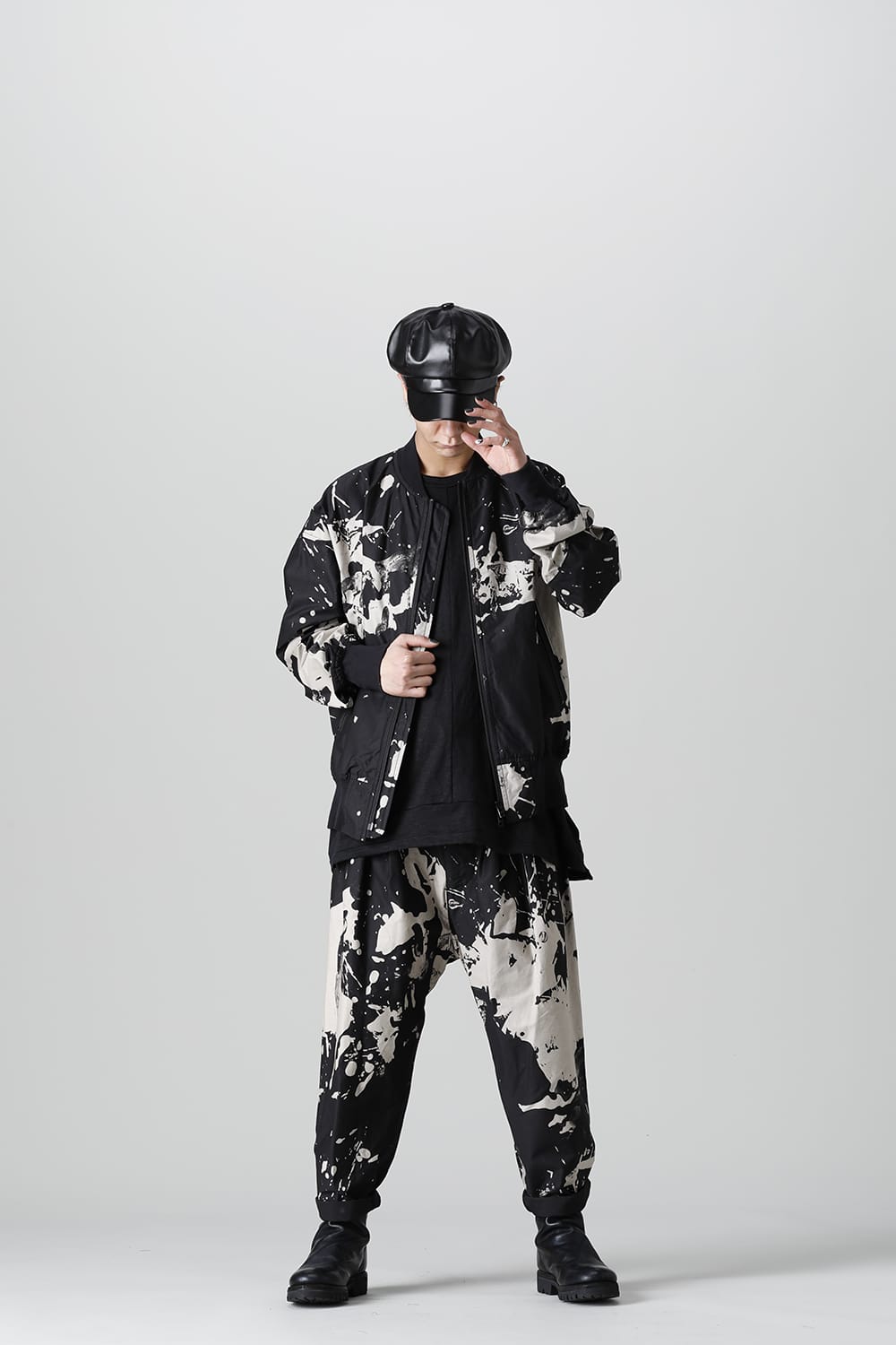 DISTORTION3 "Ryoya Nishimoto" Discharge Print Drop crotch 2 Tucks pants