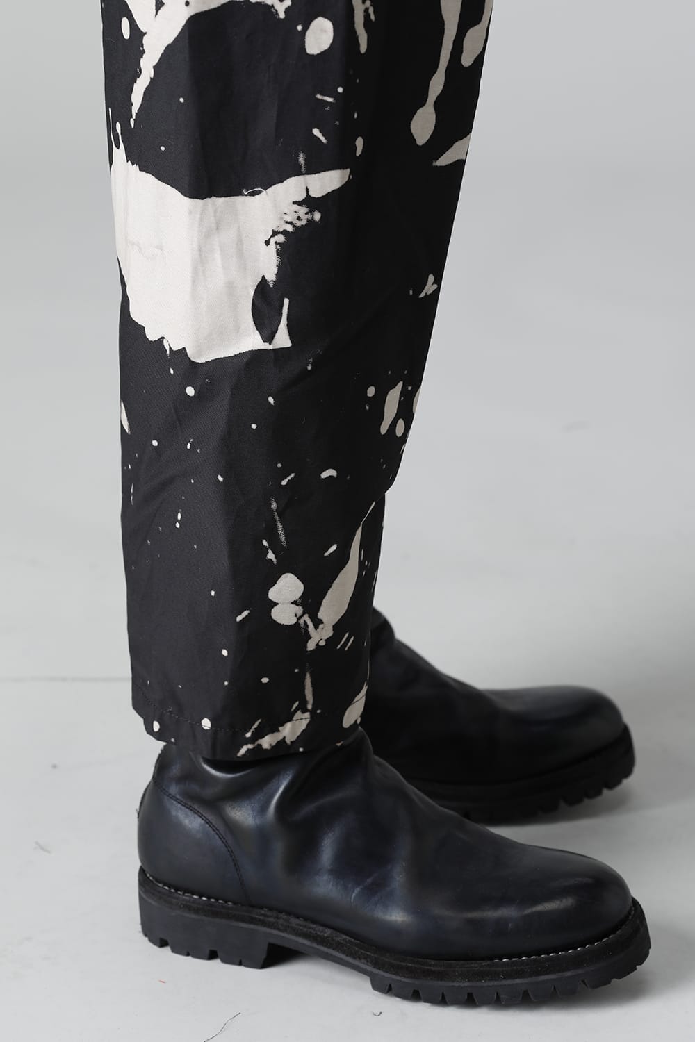 DISTORTION3 "Ryoya Nishimoto" Discharge Print Drop crotch 2 Tucks pants