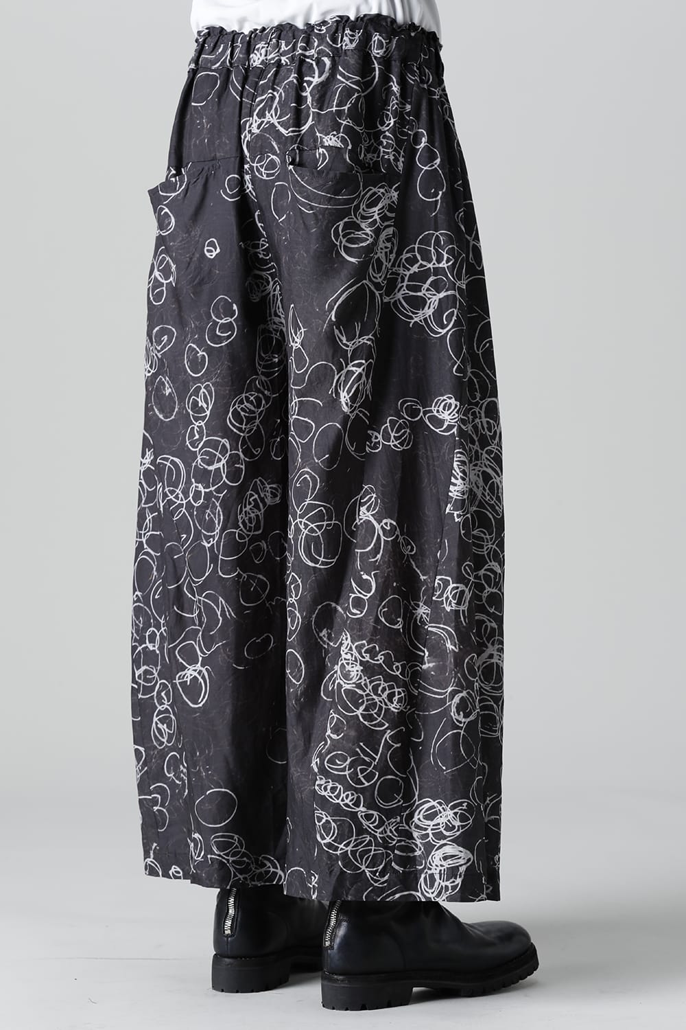 ディストーション3 "北村 悠" インクジェット プリント スーパーワイド レグパンツ