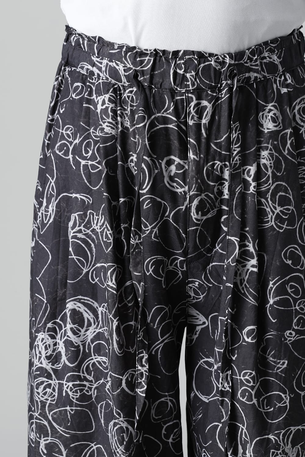 ディストーション3 "北村 悠" インクジェット プリント スーパーワイド レグパンツ