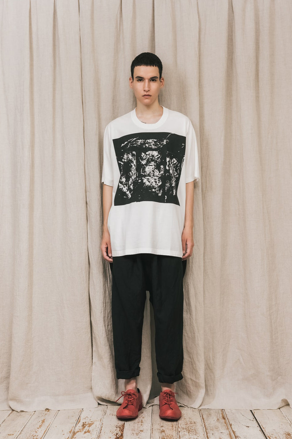 ディストーション3 "西本 浚也" プリント オーバーサイズTシャツ ホワイト