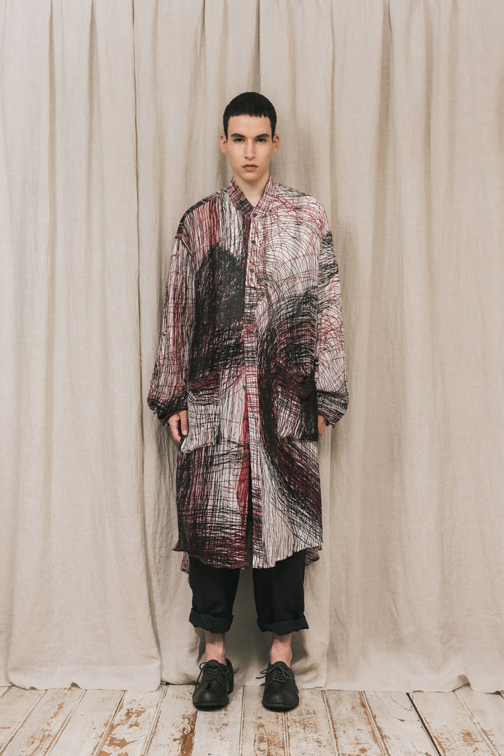 ディストーション3 "中川 ももこ" プリント オーバーサイズ ロングシャツ