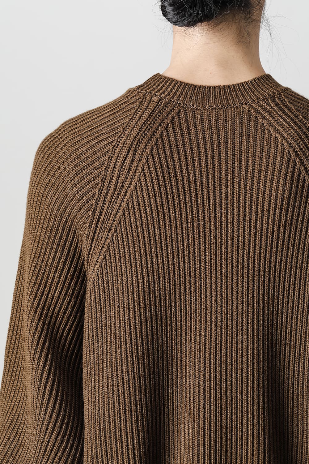 KNITTED CREW NECK Fine Merino Wool Mud