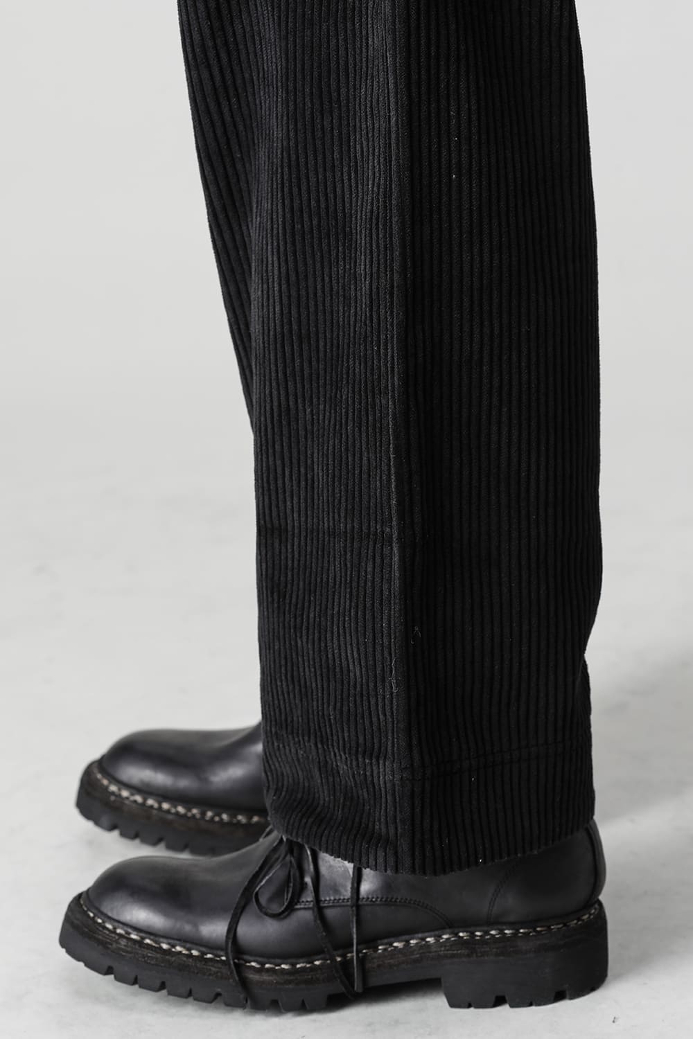 TROUSERS Wide Wale Corduroy Black