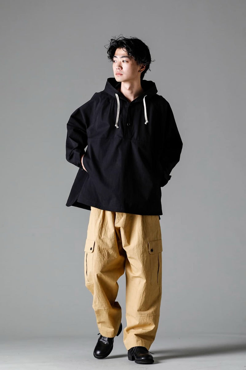 HOODED PULLOVER JACKET BLACK Water-Repellent Dense Cloth