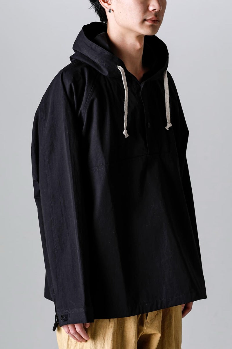 HOODED PULLOVER JACKET BLACK Water-Repellent Dense Cloth