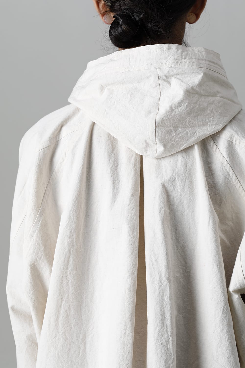 HOODED PULLOVER JACKET KINARI Fine Canvas