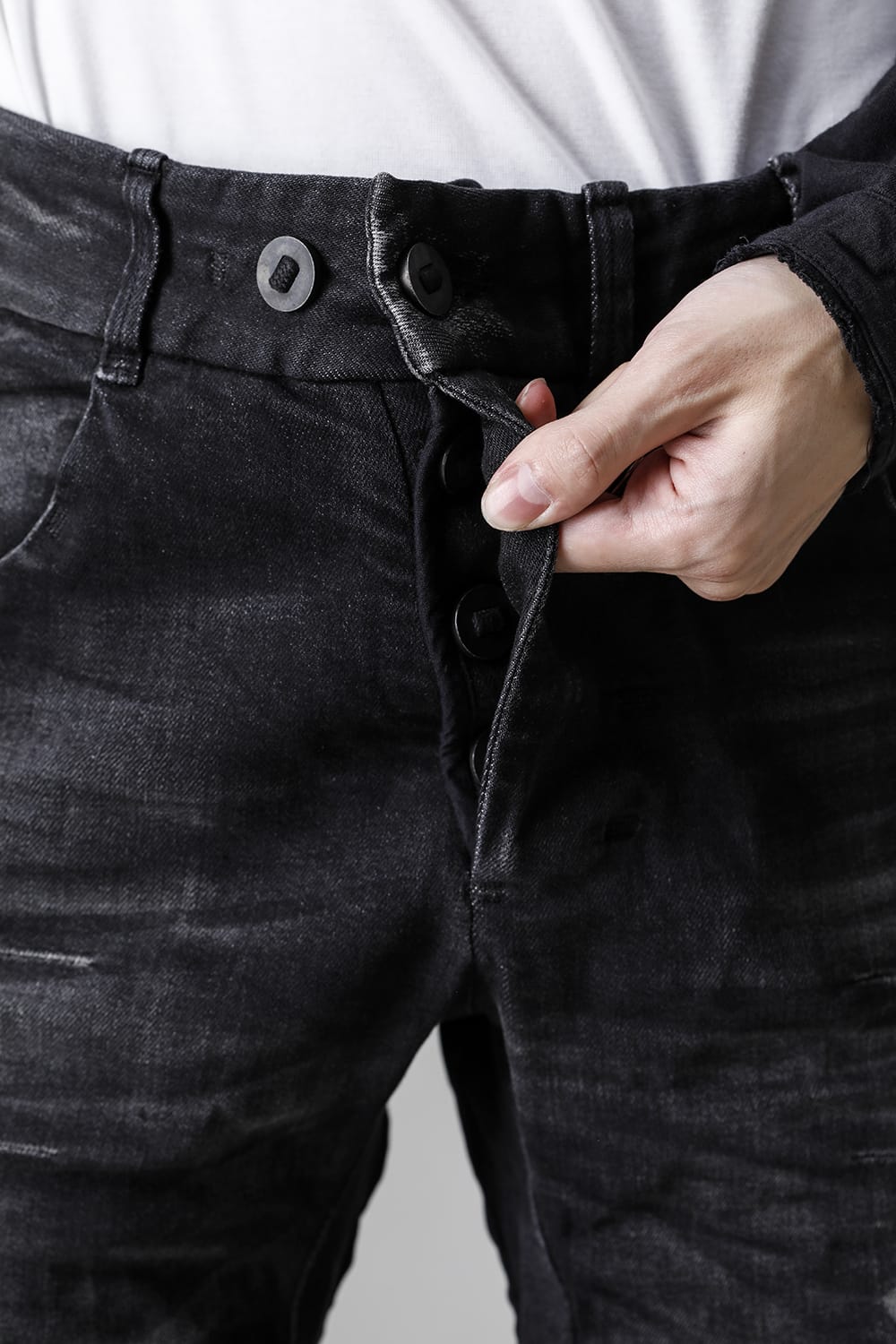 P13. TF F1603K BLACK DENIM