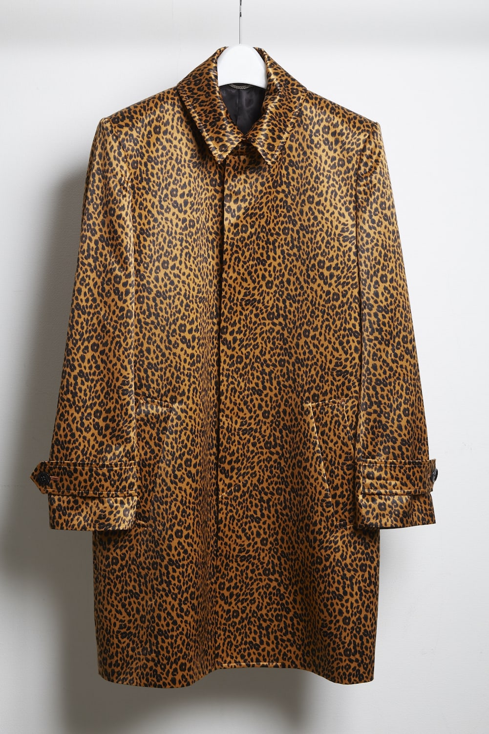 Satin leopard print soutien collar coat