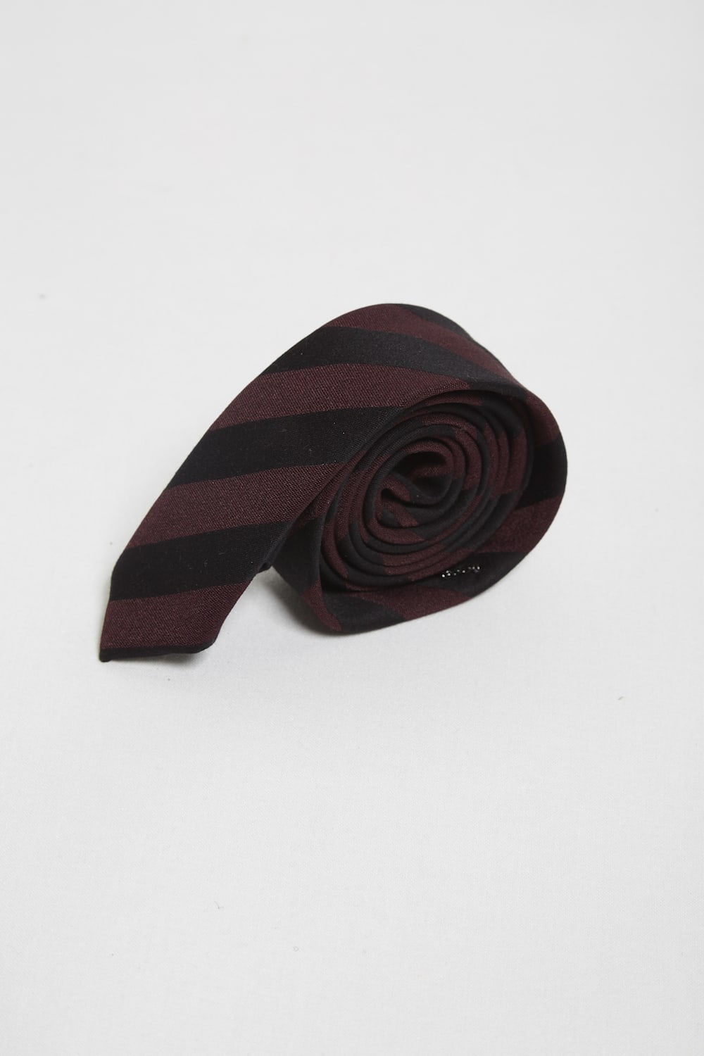 Jacquard stripe stretch narrow tie Bordeaux × Black