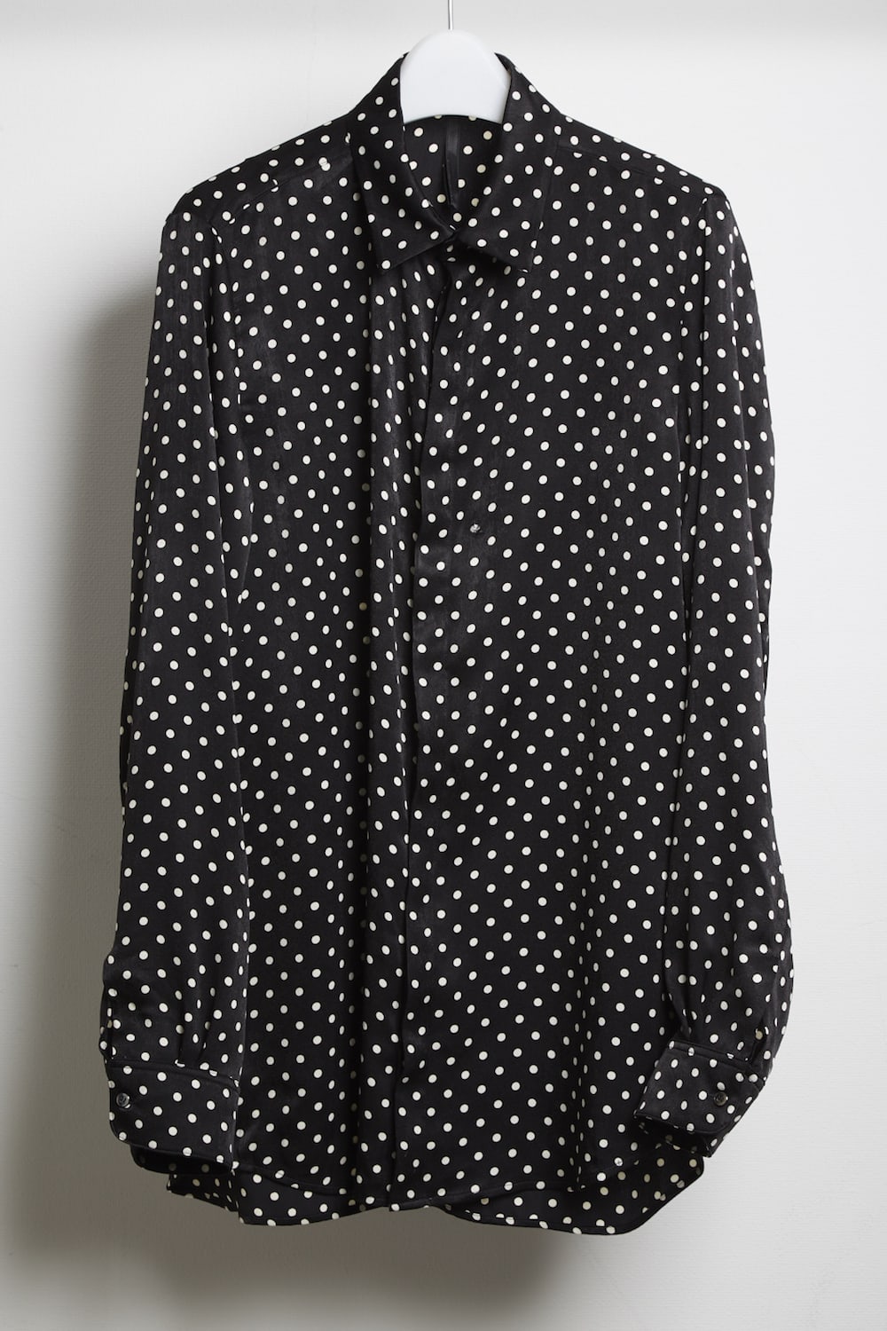 Dot print shirt Black × Cream