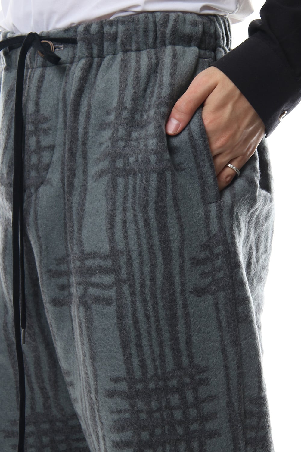 Pants PA89 Grid Pattern Jaquard Wool Beaver Finished